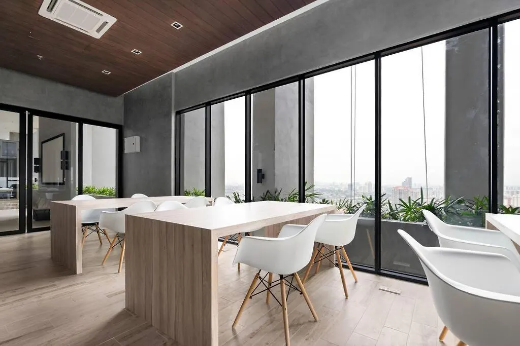 Lumi Tropicana Ps4 Balcony Golfview Modern 8Pax Petaling Jaya