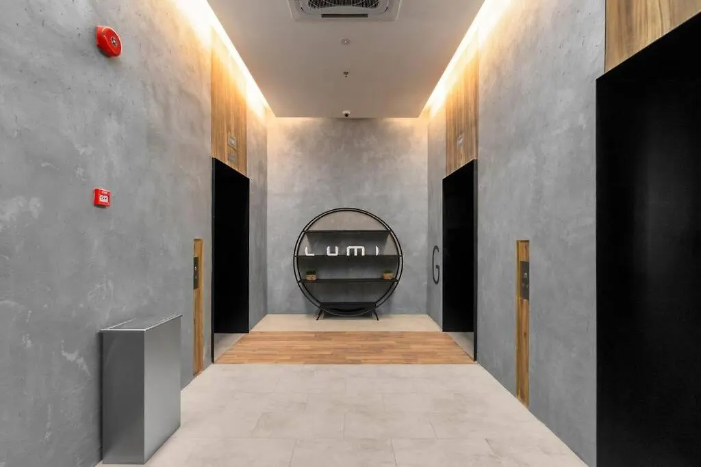 Lumi Tropicana Ps4 Balcony Golfview Modern 8Pax Petaling Jaya 0*,  Malaysia