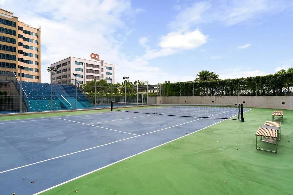 Lumi Tropicana Ps4 Balcony Golfview Modern 8Pax Petaling Jaya 0*,