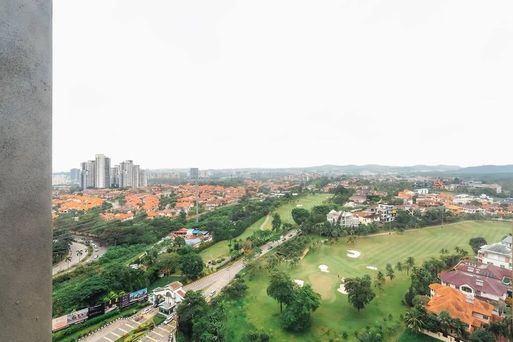 Apartment Lumi Tropicana Ps4 Balcony Golfview Modern 8Pax Petaling Jaya